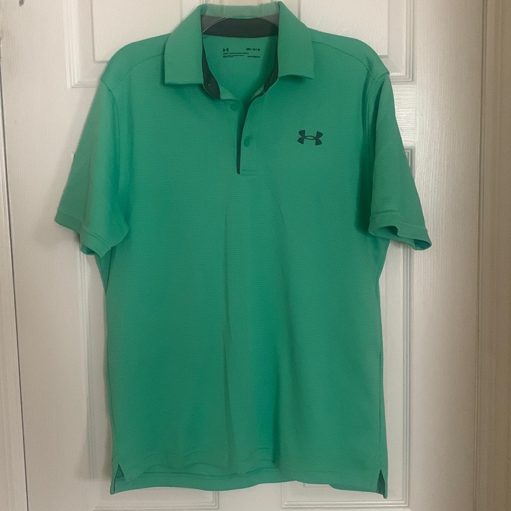 Under armour men’s polo heat gear loose shortsleeved collar button. Brand new